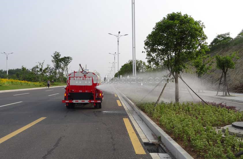 福田時代3噸灑水車側(cè)噴圖片.jpg