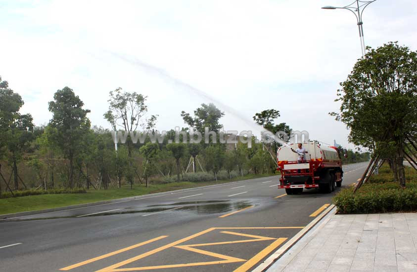 重汽斯太爾18噸灑水車綠化高炮圖片.jpg